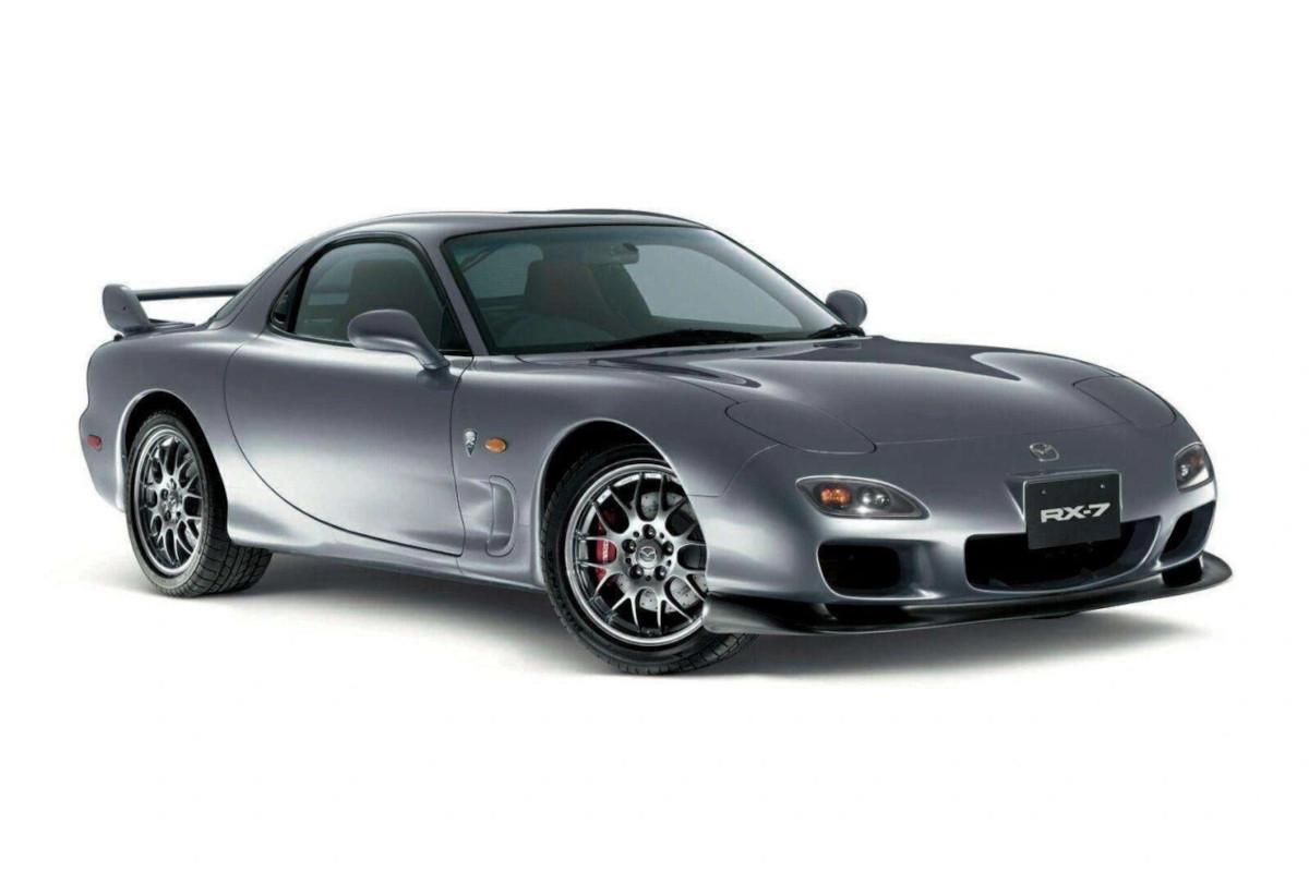 5 Reasons why we love the Mazda RX7